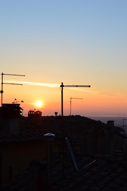 Apartment With Little Arch Montepulciano Stazione Cameră foto